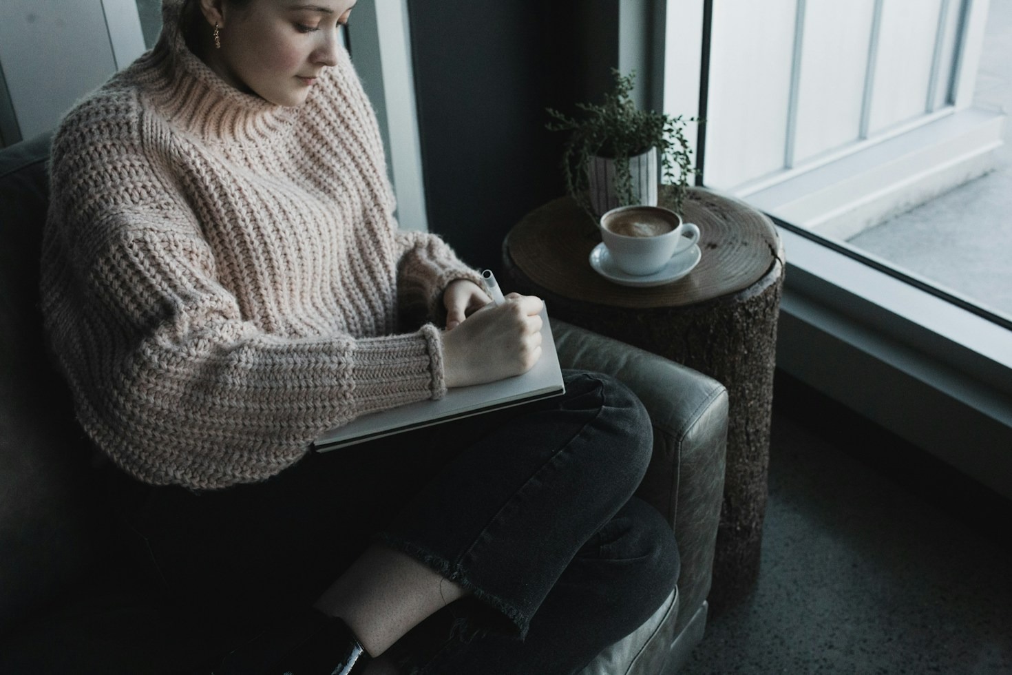 How Daily Manifestation Techniques Can Transform Your Goals